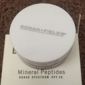 Rodan and Fields Mineral Peptides -bronze